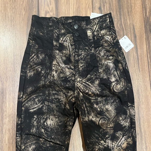 NWT Free people We The Free Black and Gold Jayde Printed Metallic Flare Jeans - Picture 11 of 15